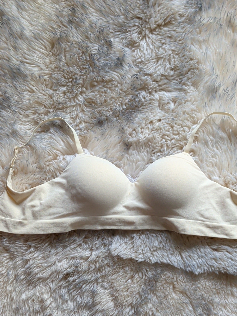 Truekind Seamless Cream T-Shirt Bra - Everyday Comfort Size L